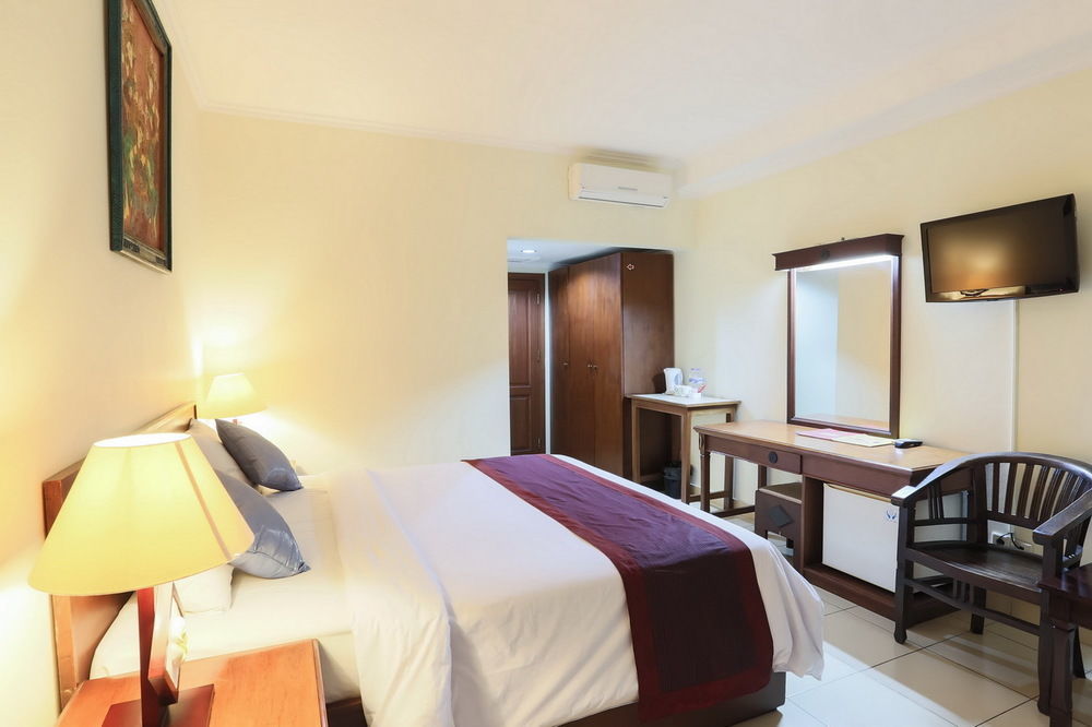 Hotel Reddoorz @ Raya Kuta Kuta Lombok Exterior foto