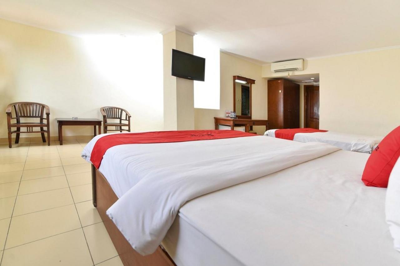 Hotel Reddoorz @ Raya Kuta Kuta Lombok Exterior foto